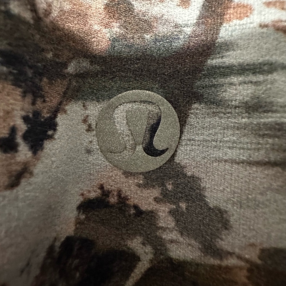 Lululemon Tree/Forest Pattern Leggings - image 5